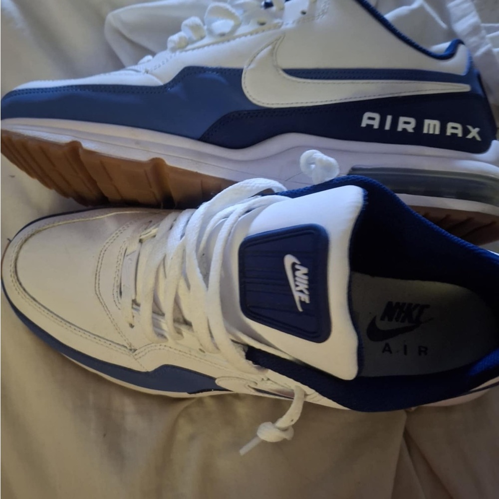Nike Air Max Men's White and Blue Sneakers - Picture 1 of 3
